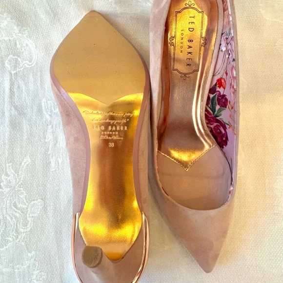 Elegant Pink Suede Women's Heels - Picture 6 of 12